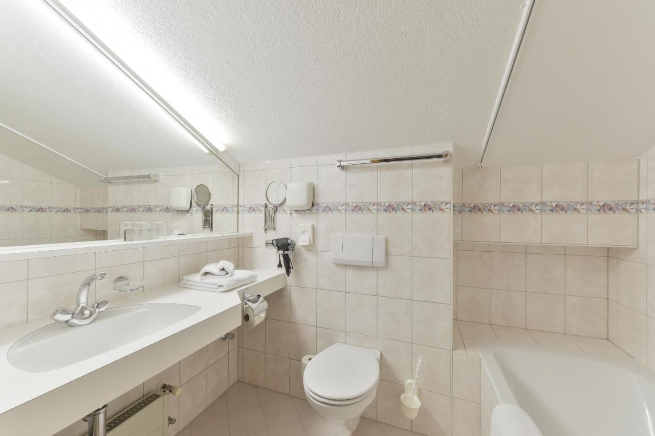 Haus Wallis Hotel Lech am Arlberg Habitación foto