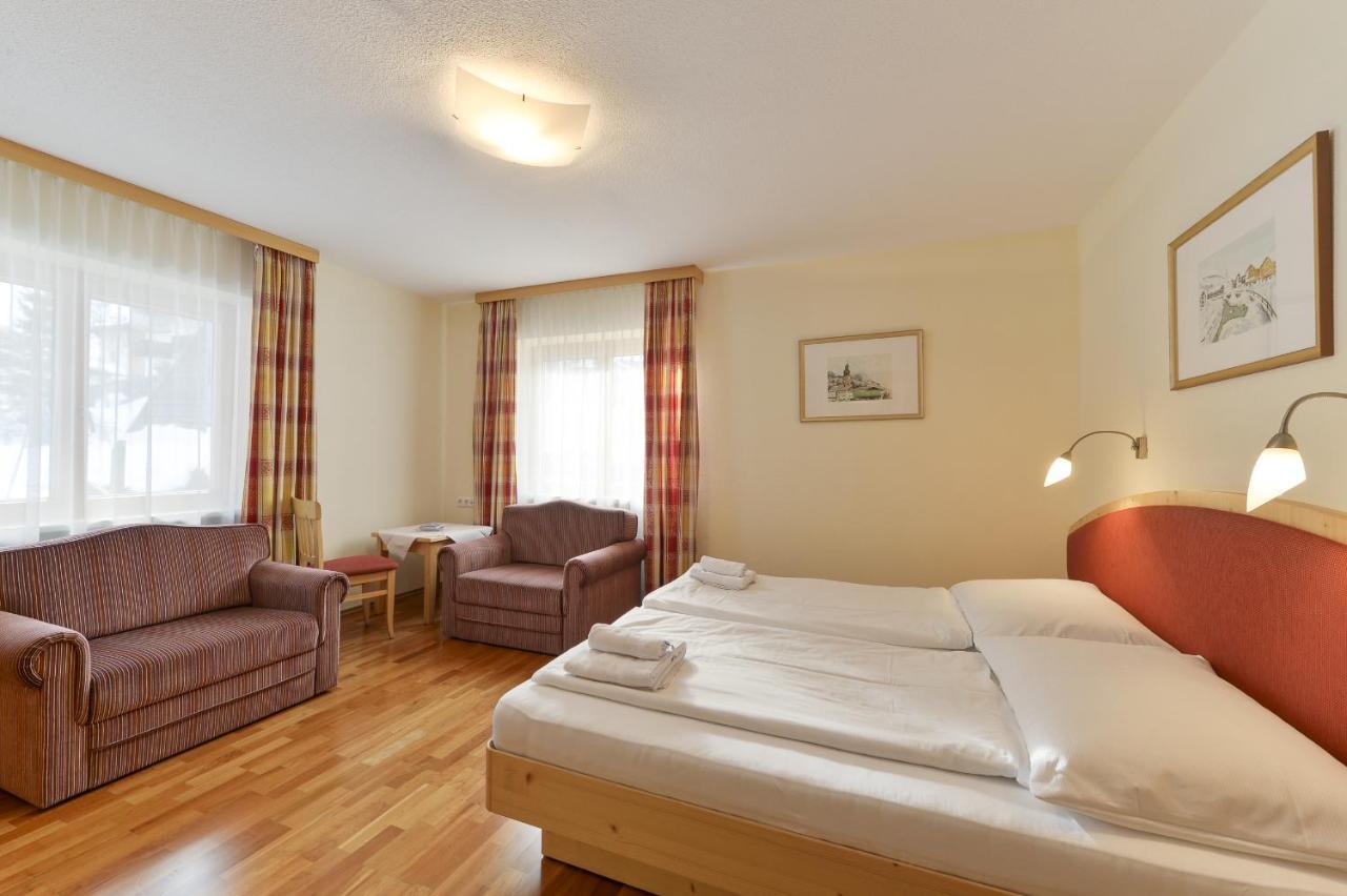 Haus Wallis Hotel Lech am Arlberg Habitación foto